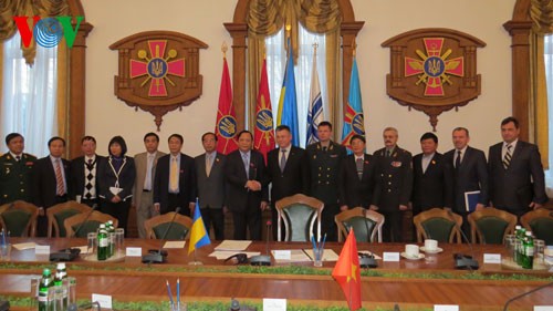 Vietnam, Ukraine fortify traditional friendship - ảnh 1